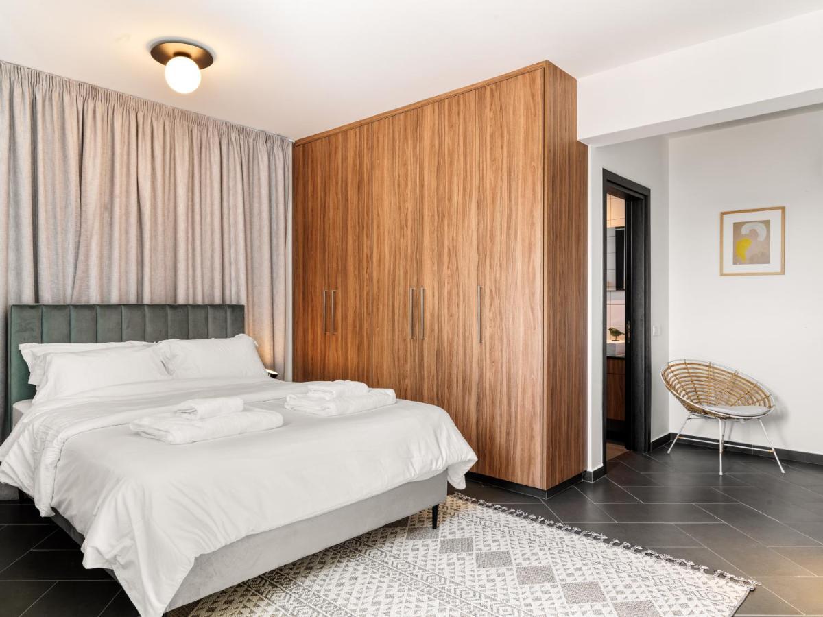 Liv Urban Suites Larnaca Exteriör bild