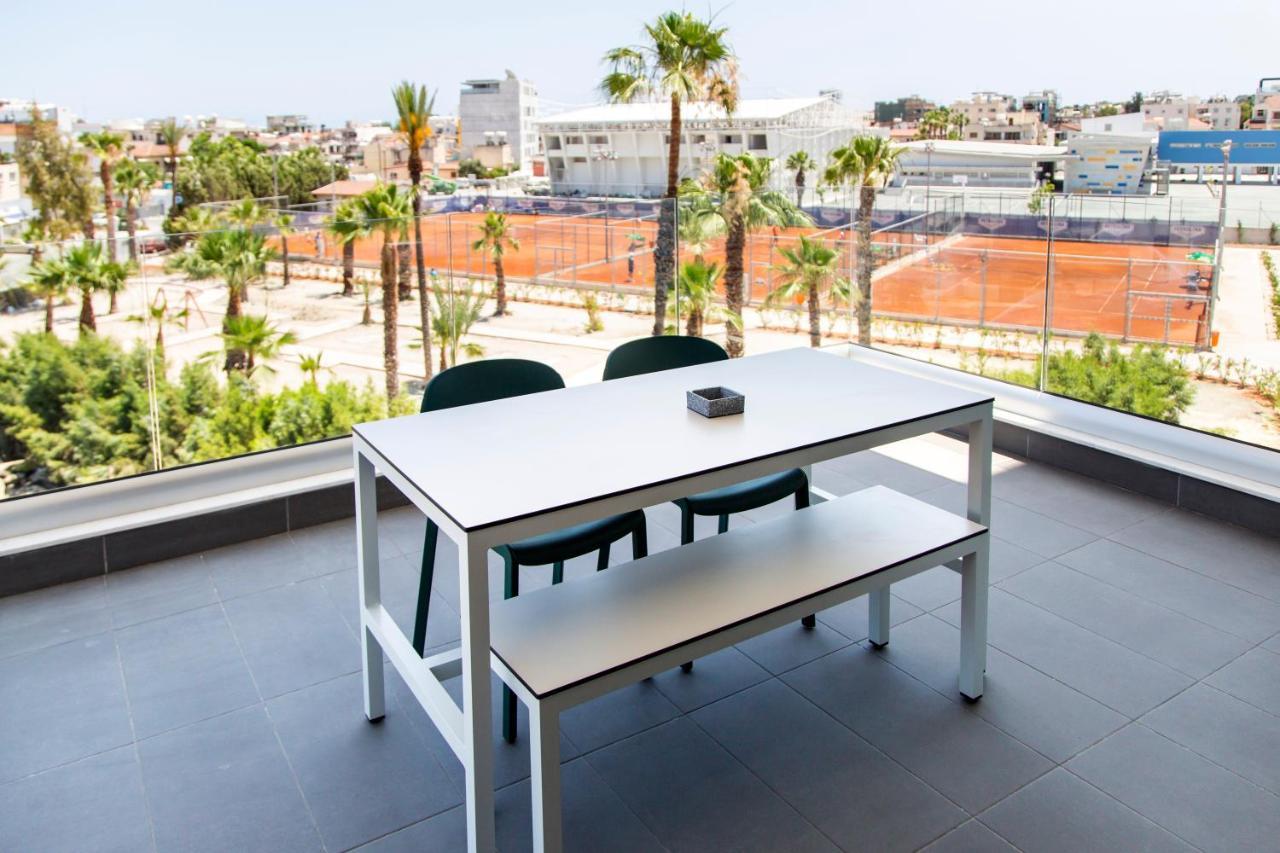 Liv Urban Suites Larnaca Exteriör bild