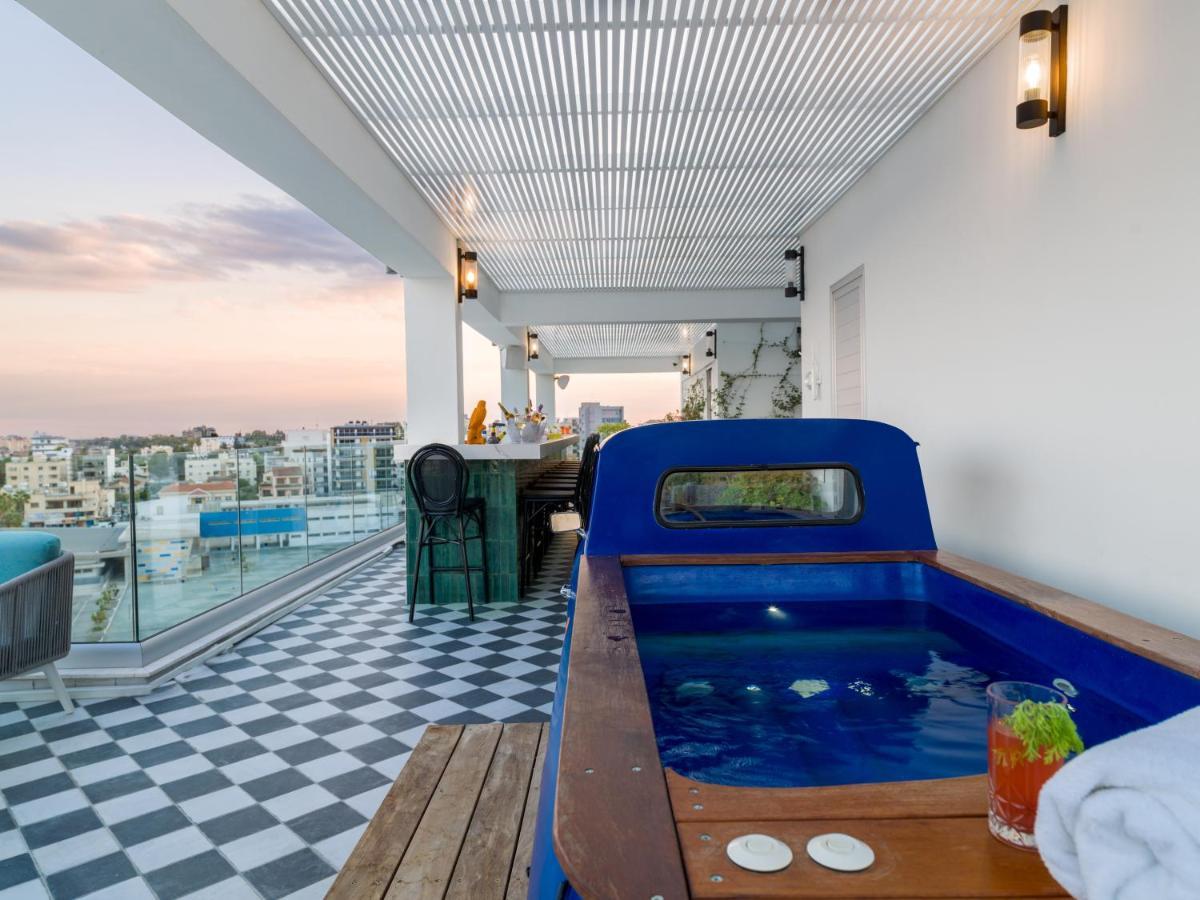 Liv Urban Suites Larnaca Exteriör bild