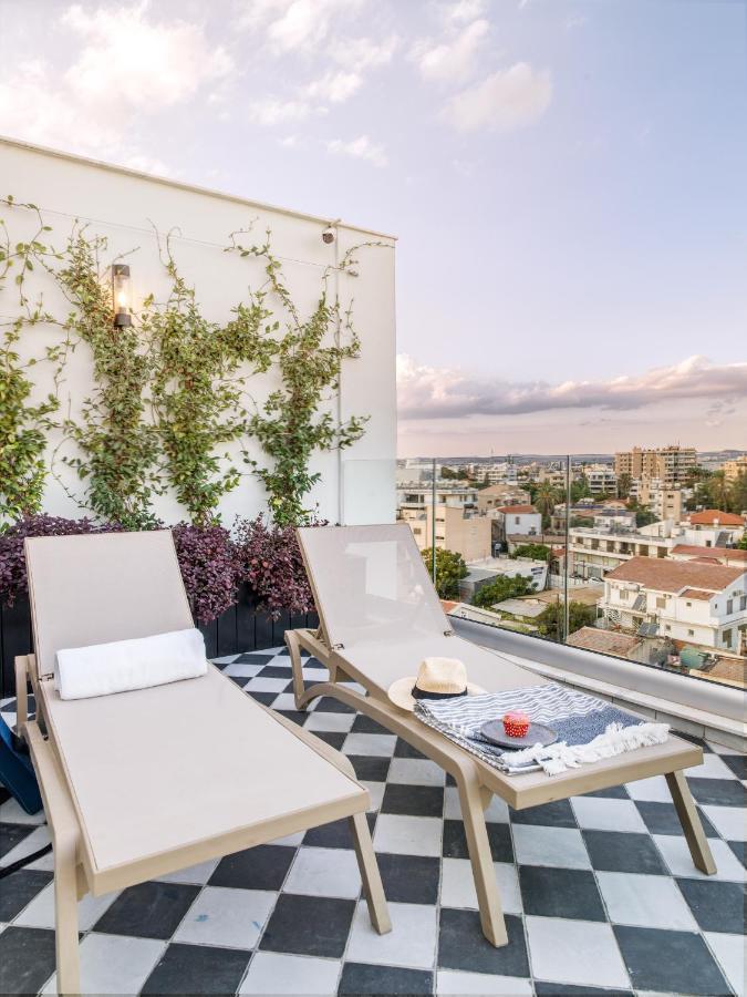 Liv Urban Suites Larnaca Exteriör bild